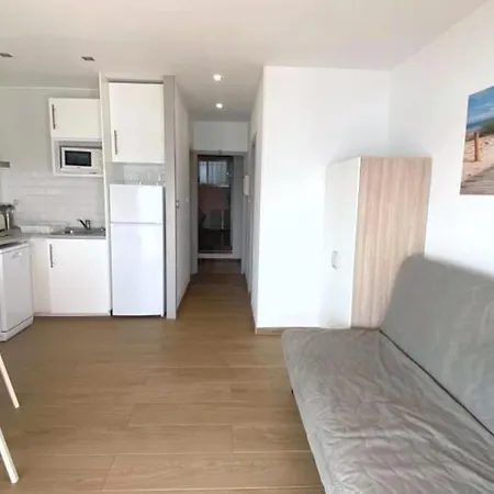 Hermoso En Roses, 2 Habitaciones, Terraza, Estacionamiento Privado - Hisp-312-46