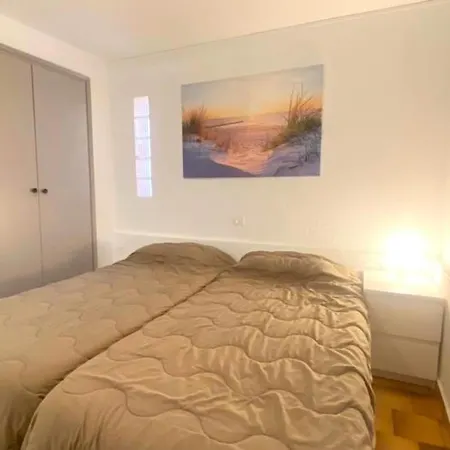 Apartamento Hermoso En Roses, 2 Habitaciones, Terraza, Estacionamiento Privado - Hisp-312-46